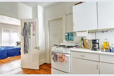 124 Pitman Street, Providence, RI 02906 - Photo 16