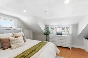 141 Hanover Ave, Pawtucket, RI 02861 - Photo 16