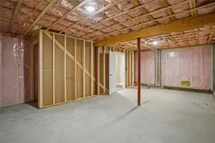 60 Bloor St, Warwick, RI 02889 - Photo 44