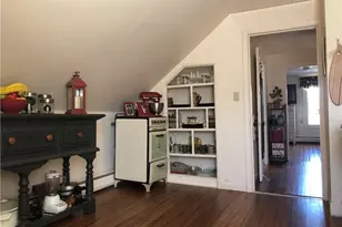 12 Washington St, Bristol, RI 02809 - Photo 10