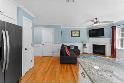 1196 Charles Street #6, North Providence, RI 02904 - Photo 8