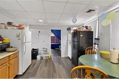 538 Wood Avenue, Woonsocket, RI 02895 - Photo 10