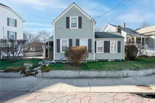 15 Knight St, Woonsocket, RI 02895 - Photo 1