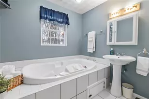 15 Gilcrest Dr, West Warwick, RI 02893 - Photo 38