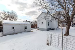 8 Lenox Ave, West Warwick, RI 02893 - Photo 38