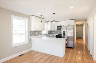 74 Westcott Ave, Providence, RI 02909 - Photo 4