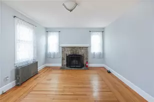 18 Sevilla Ave, Warwick, RI 02889 - Photo 4