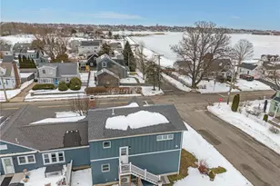 97 Eustis Ave, Newport, RI 02840 - Photo 4