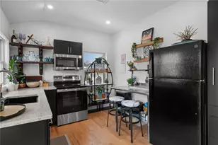 97 Eustis Ave, Newport, RI 02840 - Photo 22