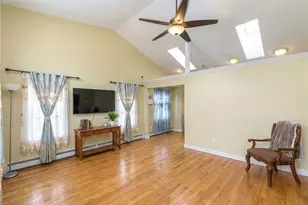 36 Great Oak Dr, Warwick, RI 02886 - Photo 8