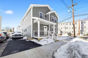 307 Hawkins St, Providence, RI 02904 - Photo 2
