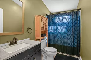 20 Darrow Dr, Warwick, RI 02886 - Photo 22