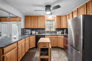 168 Knotty Oak Rd, Coventry, RI 02816 - Photo 8