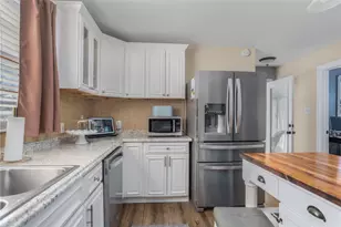 2 Ward Ave, North Providence, RI 02904 - Photo 8