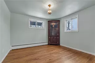 22 Rawlinson Dr, Coventry, RI 02816 - Photo 10