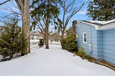 42 Woodland Drive Drive, West Warwick, RI 02893 - Photo 24