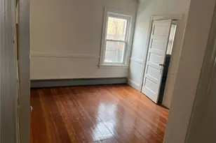 60 Dover St, Providence, RI 02908 - Photo 8