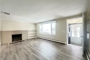 135 S Pierce Rd, East Greenwich, RI 02818 - Photo 8