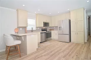 18 Comfort Ln, South Kingstown, RI 02879 - Photo 6