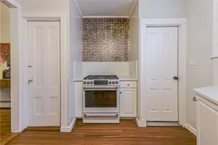 7 Mt Vernon St, Newport, RI 02840 - Photo 18