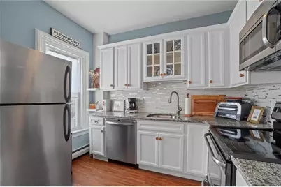 12 Catherine Street #3, Newport, RI 02840 - Photo 4