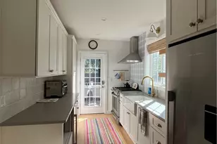 21 Connection St, Newport, RI 02840 - Photo 10