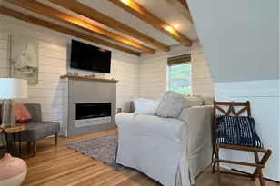 21 Connection St, Newport, RI 02840 - Photo 8