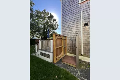21 Connection Street, Newport, RI 02840 - Photo 24