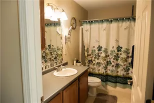 84 Barton St, Pawtucket, RI 02860 - Photo 8