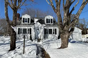 101 Farmland Rd, Warwick, RI 02889 - Photo 1