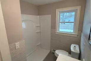 101 Farmland Rd, Warwick, RI 02889 - Photo 12