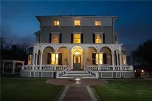 1 Ichabod Ln, Middletown, RI 02842 - Photo 1