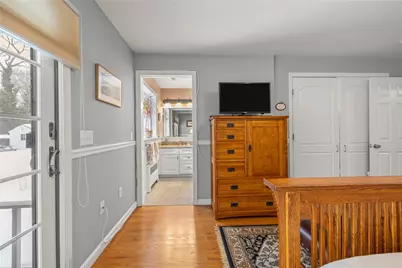 214 Meshanticut Valley Parkway, Cranston, RI 02920 - Photo 18