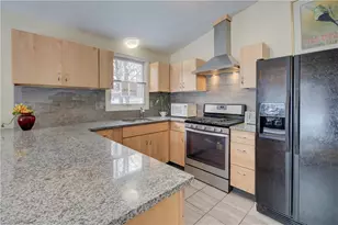 11 Elm Dr, North Kingstown, RI 02852 - Photo 16