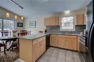 11 Elm Dr, North Kingstown, RI 02852 - Photo 12