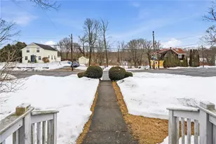 131 Columbia St, South Kingstown, RI 02879 - Photo 14