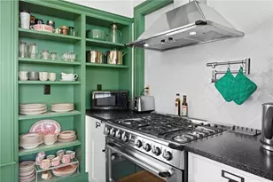 238 Highland Rd, Tiverton, RI 02878 - Photo 10