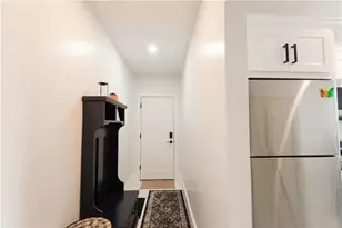 131 Broadway, Newport, RI 02840 - Photo 18