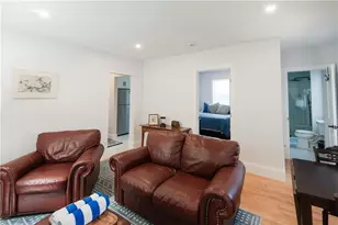 131 Broadway, Newport, RI 02840 - Photo 8