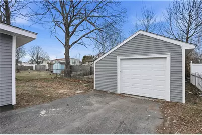 79 Bellevue Avenue, Warwick, RI 02888 - Photo 26