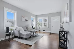 79 Bellevue Ave, Warwick, RI 02888 - Photo 8