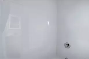 79 Bellevue Ave, Warwick, RI 02888 - Photo 14