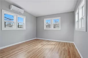 79 Bellevue Ave, Warwick, RI 02888 - Photo 16