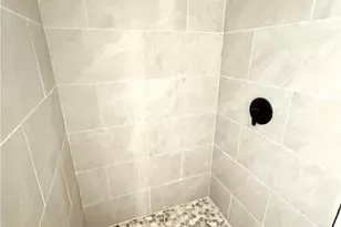 89 Armistice Blvd, Pawtucket, RI 02860 - Photo 18