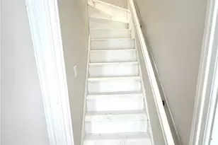 89 Armistice Blvd, Pawtucket, RI 02860 - Photo 16