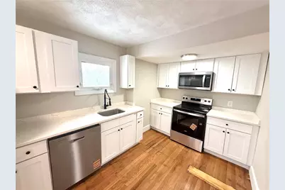 89 Armistice Boulevard, Pawtucket, RI 02860 - Photo 4