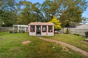 19 Beatrice Ave, Warwick, RI 02889 - Photo 20