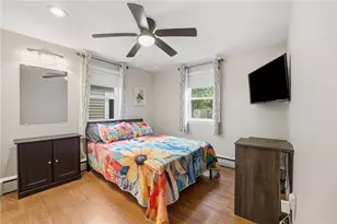 19 Beatrice Ave, Warwick, RI 02889 - Photo 12