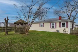 10 Reardon Dr, Middletown, RI 02842 - Photo 4