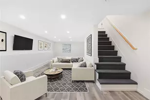 56 Sutton St, Providence, RI 02903 - Photo 16